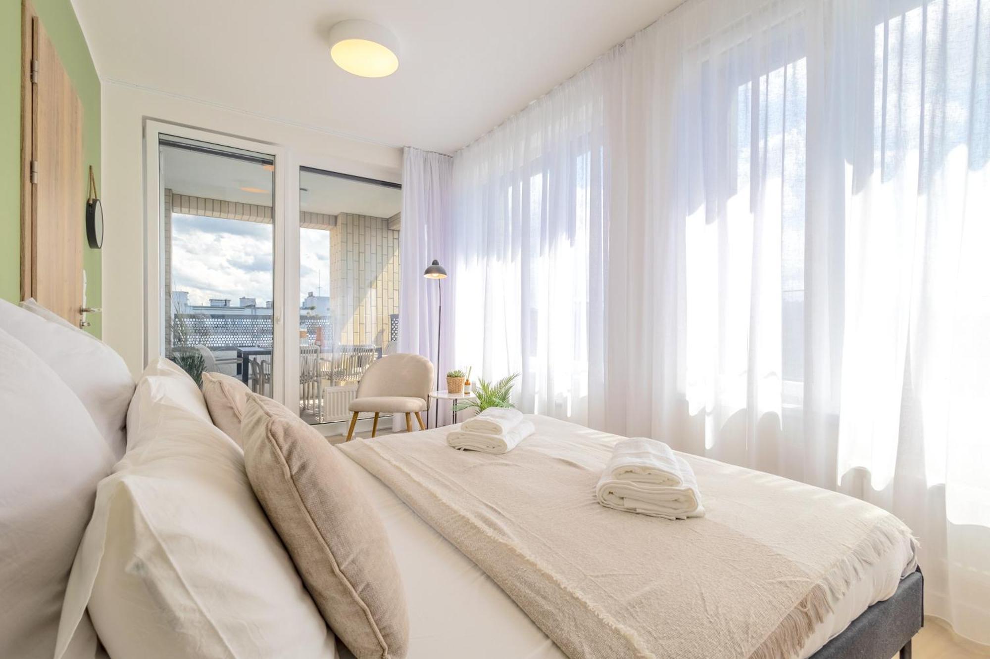Bright 2Br - 7Th Floor, Balcony, Free Parking By Gravity Prague Appartement Buitenkant foto